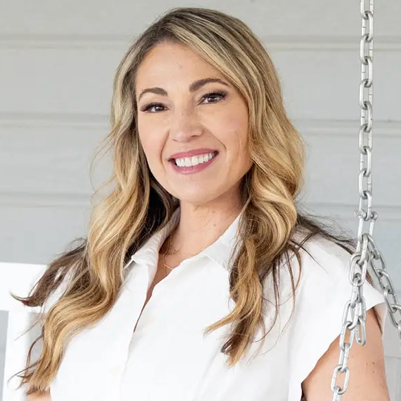 Crystal Brust Headshot